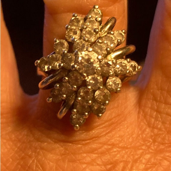 Vintage CZ Ring, Marked 925. Size 7.5 - Picture 2 of 12
